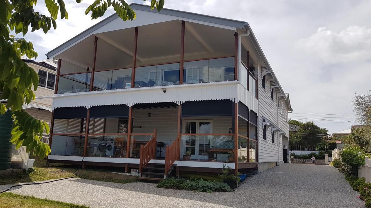 Sustainable B&B By The Bay Brisbane Exterior photo